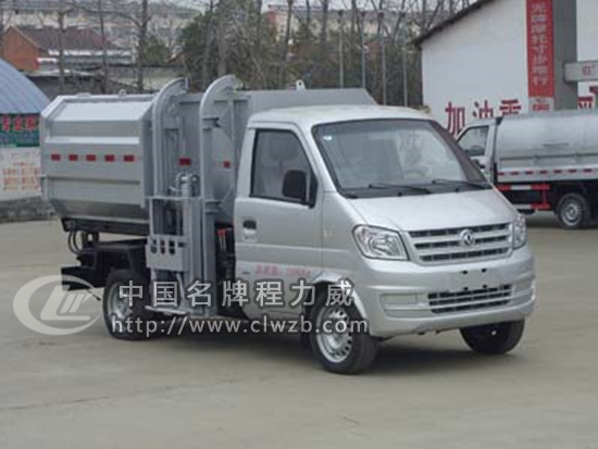 國五東風(fēng)小康掛桶垃圾車