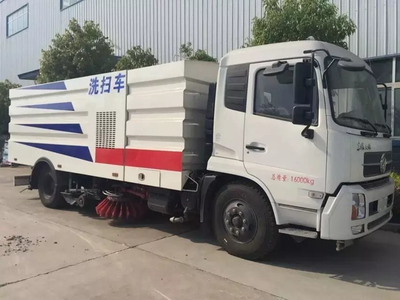 東風(fēng)天錦15方洗掃車